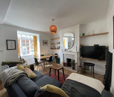 3 bedroom terraced house to rent - Photo 2