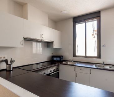 Cozy room in Alberto Aguilera street - Photo 4