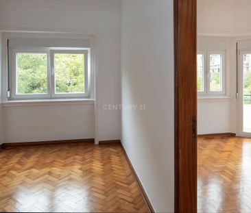 Apartamento T3+1 para Arrendar em Lisboa - Photo 2