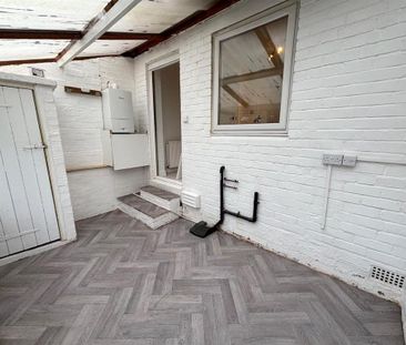 2 bedroom house to rent - Photo 3