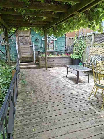 17 Prust Avenue apartment — Toronto, ON (1-Bedroom) - 1 Bedroom - Photo 4