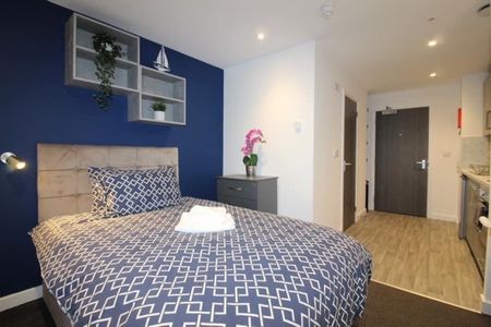 Humber Ave, Coventry - - Photo 2