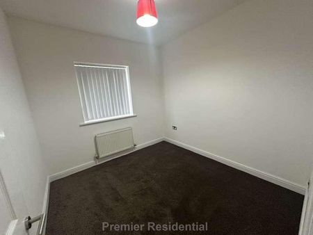 Cheetham Hill Road, Manchester, M8 - Photo 2