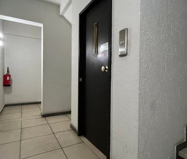 Vintage 1-slaapkamer appartement op toplocatie. - Foto 6