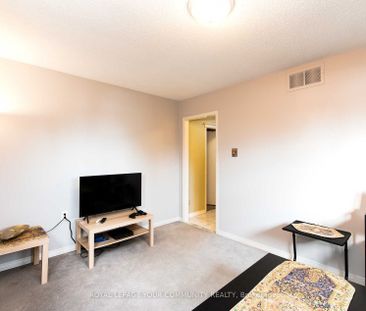 For Lease - 35 Wildwood Avenue Unit# 2, Richmond Hill, Ontario - Photo 2