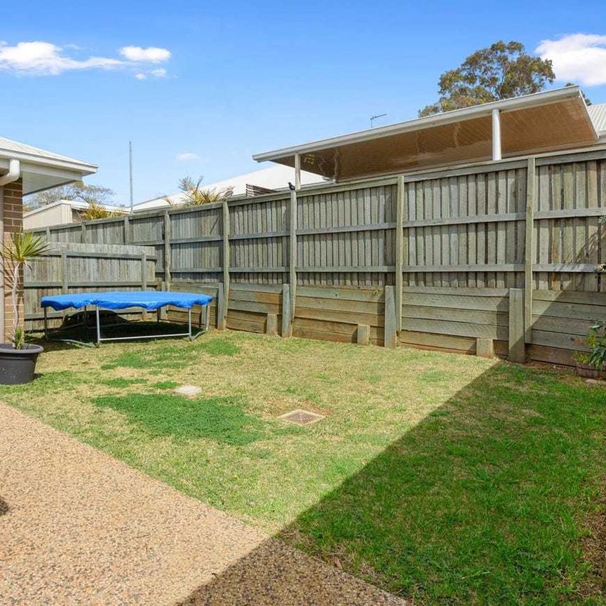 Modern Unit in Centenary Heights - Photo 1