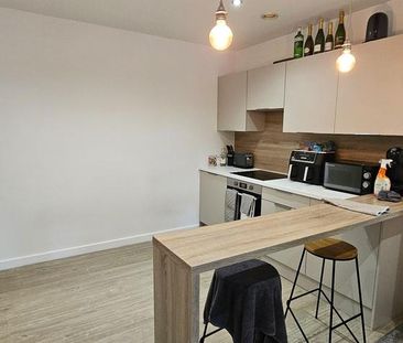 2 bedroom apartment to rent - Photo 2