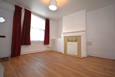 2 bedroom cottage to rent - Photo 3