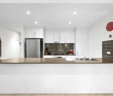 Contemporary Living with Outdoor Appeal - Photo 3