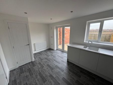 3 bedroom semi-detached house to rent - Photo 3