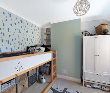 2 bedroom semi-detached house to rent - Photo 5