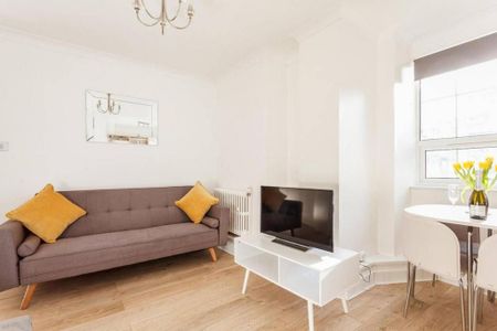 2 bedroom flat to rent - Photo 4