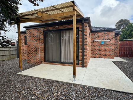 MODERN 2 BEDROOM UNIT - Photo 2