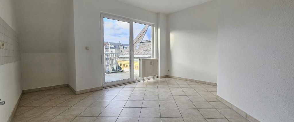 This idyllic old building with a roof terrace is a great place to live rent-free for 2 months - Foto 1