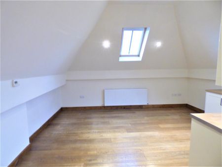 1 bedroom flat to rent - Photo 2