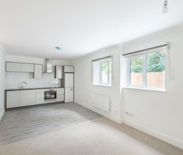 Studio to rent - Photo 5