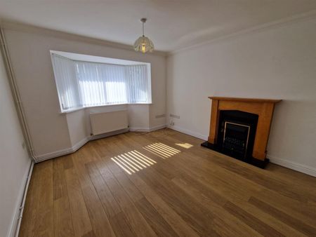 Sweet Briar Lane, West Cross, SA3 5JJ, Swansea - Photo 3