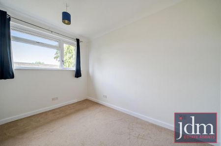 2 bedroom maisonette to rent - Photo 3