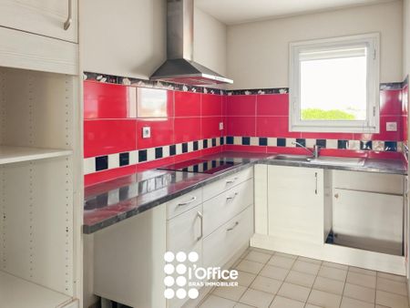 Location Appartement 2 pièces 61m² LES SABLES D OLONNE 85100 - Photo 5