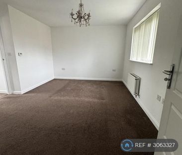 3 bedroom terraced house to rent - Photo 3