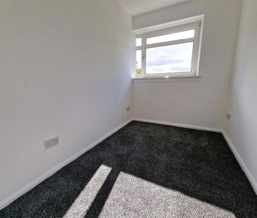 4 bedroom terraced house to rent - Photo 5