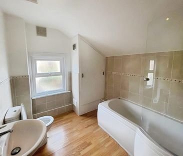 2 bedroom detached house to rent - Photo 5