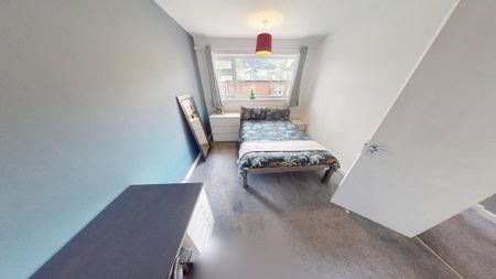 8 bedroom terraced house to rent - Photo 4