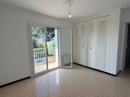 Location Appartement 3 pièces 61m² TOULON 83100 - Photo 3