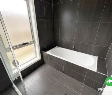 8 Rockley Parade, Googong - Photo 6