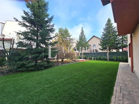 Renovated Villa for Rent in Iancu Nicolae Residential Compound, Near International Schools - Photo 4