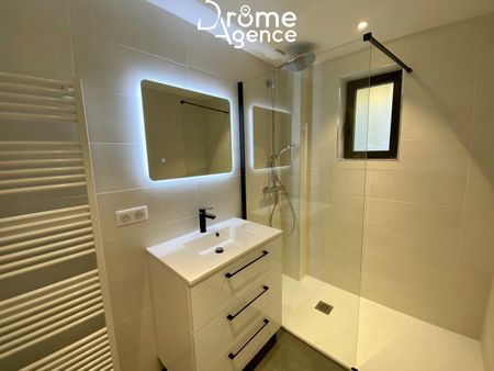 Location Appartement 3 pièces 79m² VALENCE 26000 - Photo 4