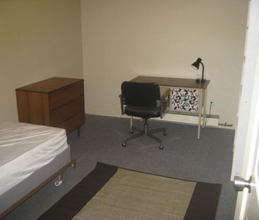 74 Daly Avenue - 3-2 - Photo 3