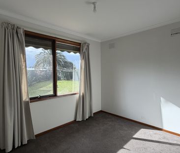 9 Davis Court, SHEPPARTON VIC 3630 - Photo 2