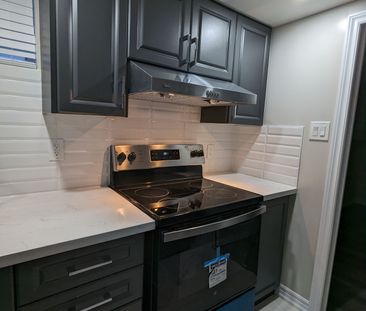 For Lease - 29 Brantford Drive, Toronto, Ontario - Photo 2