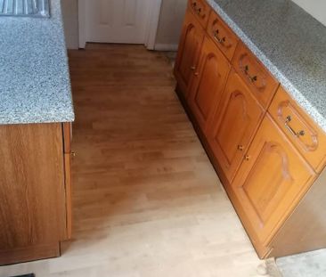 3 bedroom terraced house to rent - Photo 6