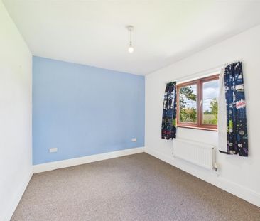 5 BED Detached house To rent - Photo 3