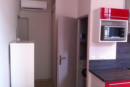 Studio meublé en centre ville - Photo 4