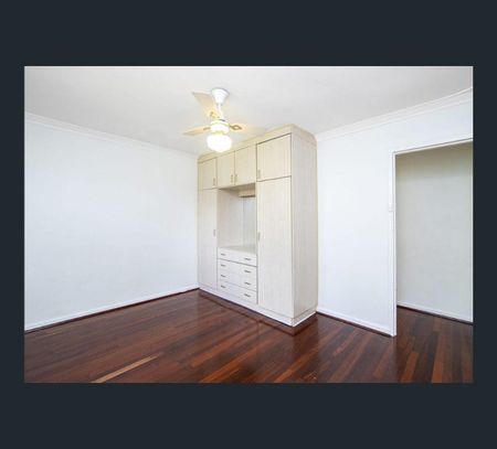 92 Sussex Road, Forrestfield, WA 6058 - Photo 2