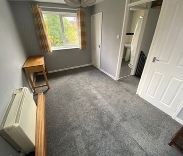 Barlow Drive South, Awsworth - Photo 3