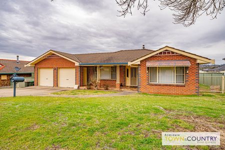 108 Fittler Close - Photo 2