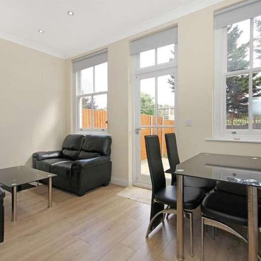 Freeland Road, W5 - Photo 1