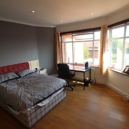 8 bedroom property to rent in Southampton - Photo 1