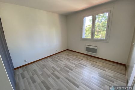 Haut de villa 121 m2, 3 chambres, terrasse, jardin - Lamalgu - Photo 3
