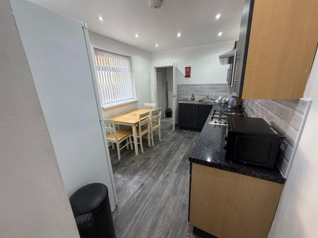 24 Brackenbury Road, PRESTON, Lancashire PR1 7UP - Photo 4