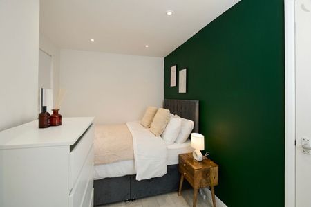 2 Bed Flat, West Hampstead, NW6 - Photo 2