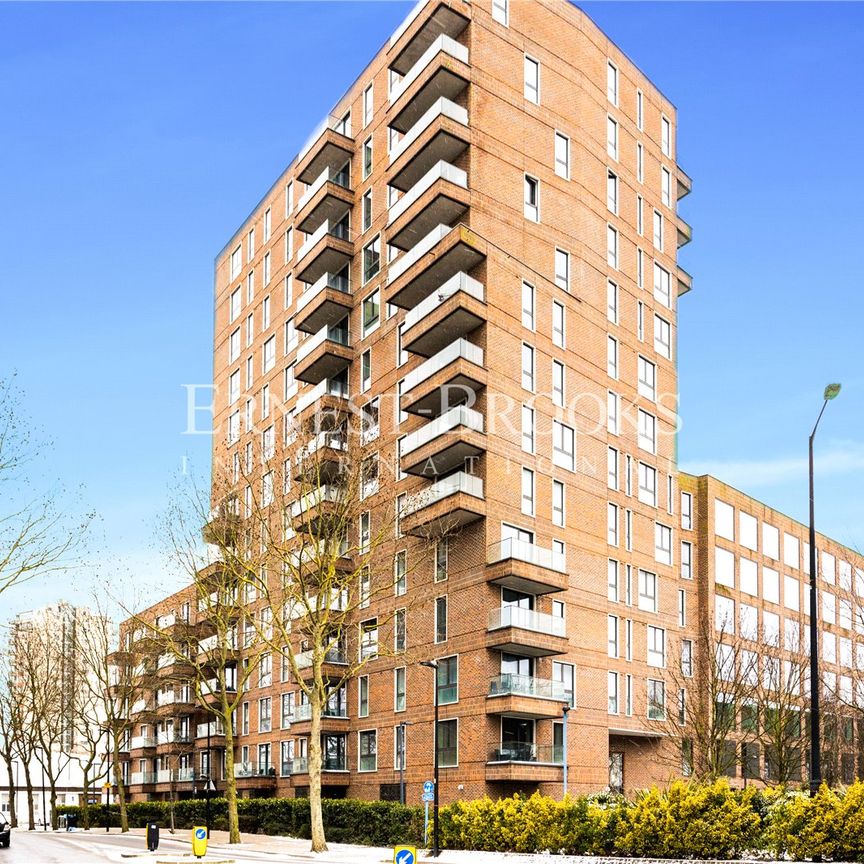 Connaught Heights, 2 Agnes George Walk, E16 2FR - Photo 1