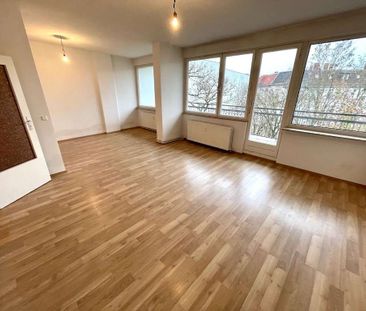 Gro&szlig;z&uuml;gige 2-Zimmer Wohnung mit Balkon in Wilmersdorf! - Foto 3