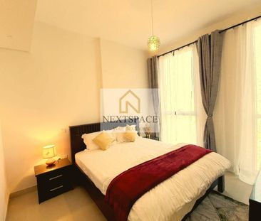 Furnished 1 Bed I Open Kitchen I Spacious Layout - Photo 3