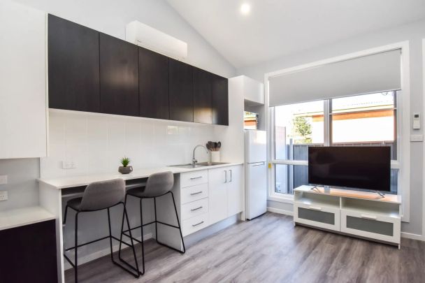 Low Maintenance Fully Furnished - Photo 1