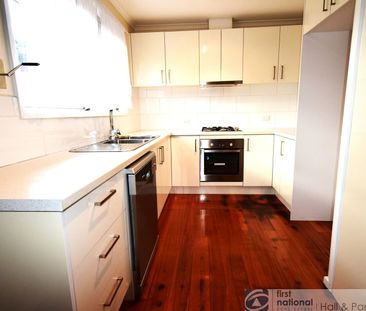 16 Folkestone Crescent, Springvale South - Photo 1